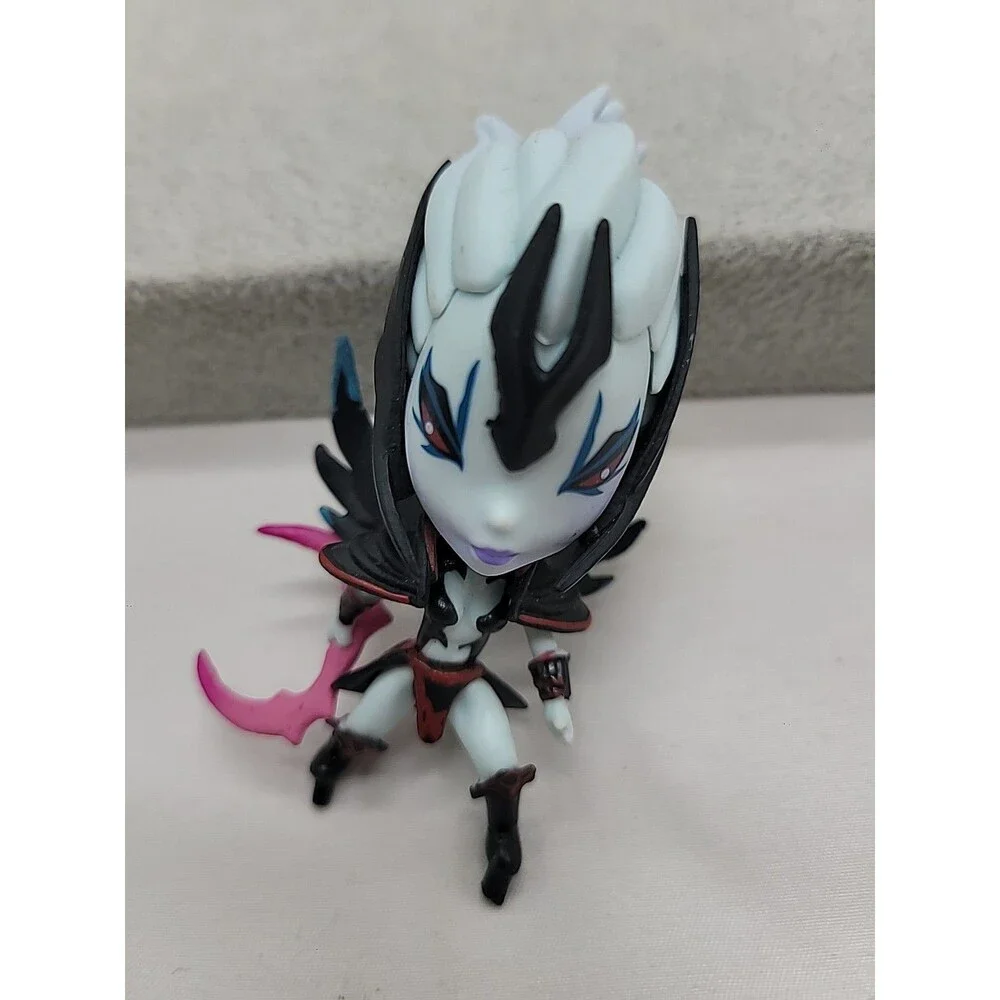 KENMA DOTA 2 Silkwood The Vengeful Spirit Action Figure 3
